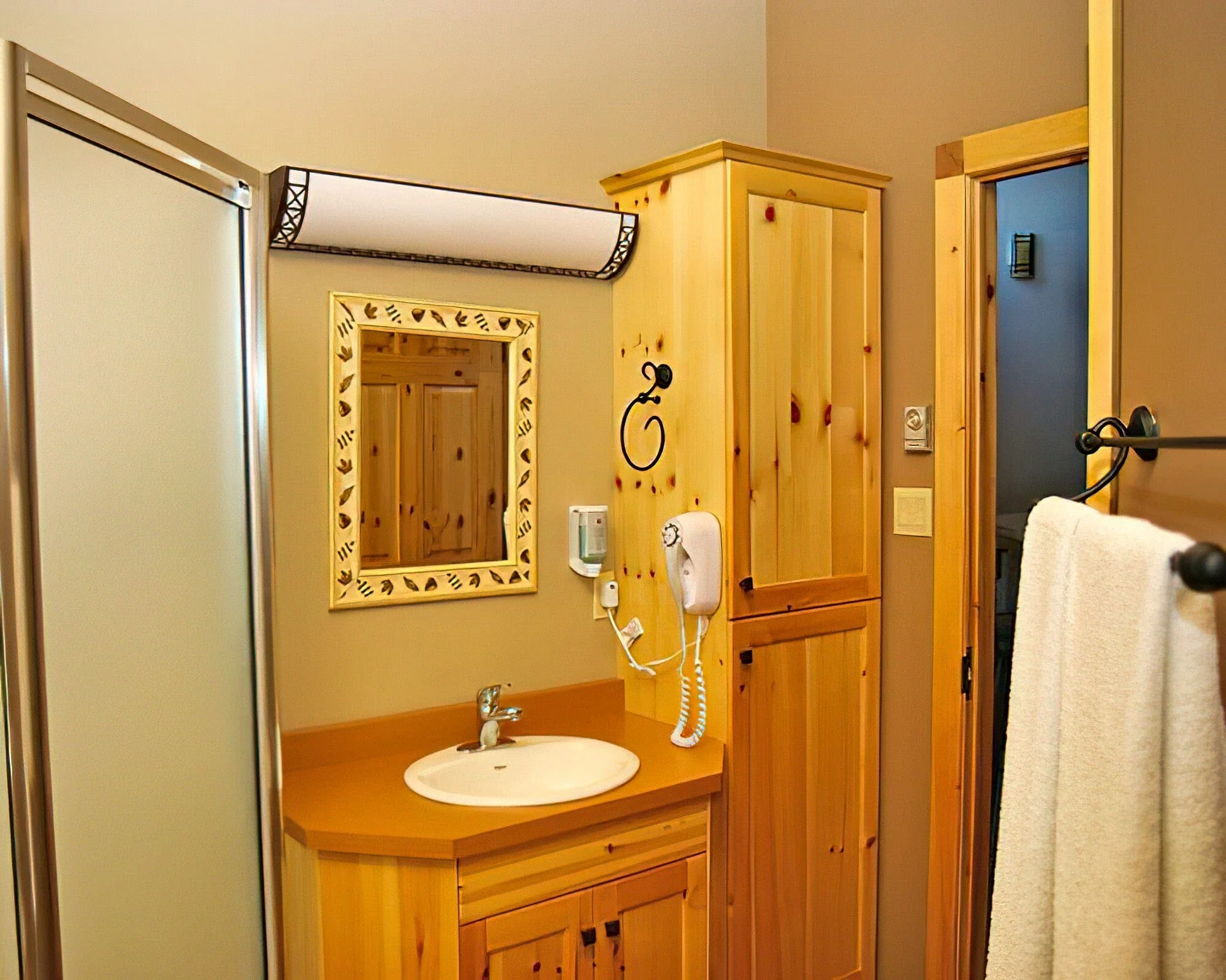 Elkhorn Resort & Spa - Image 24