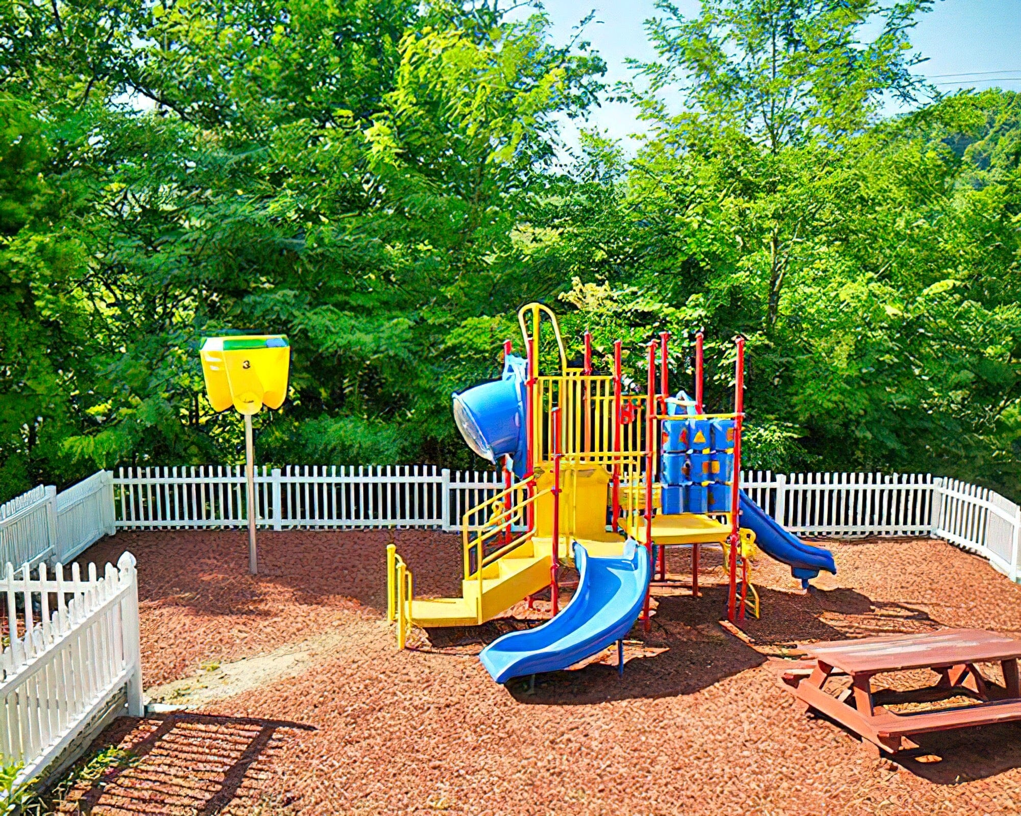 Laurel Point Resort - Image 17