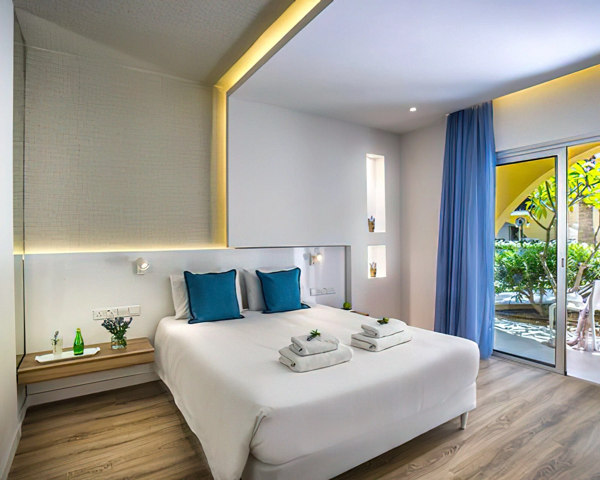 Malama Beach Club - Image 30