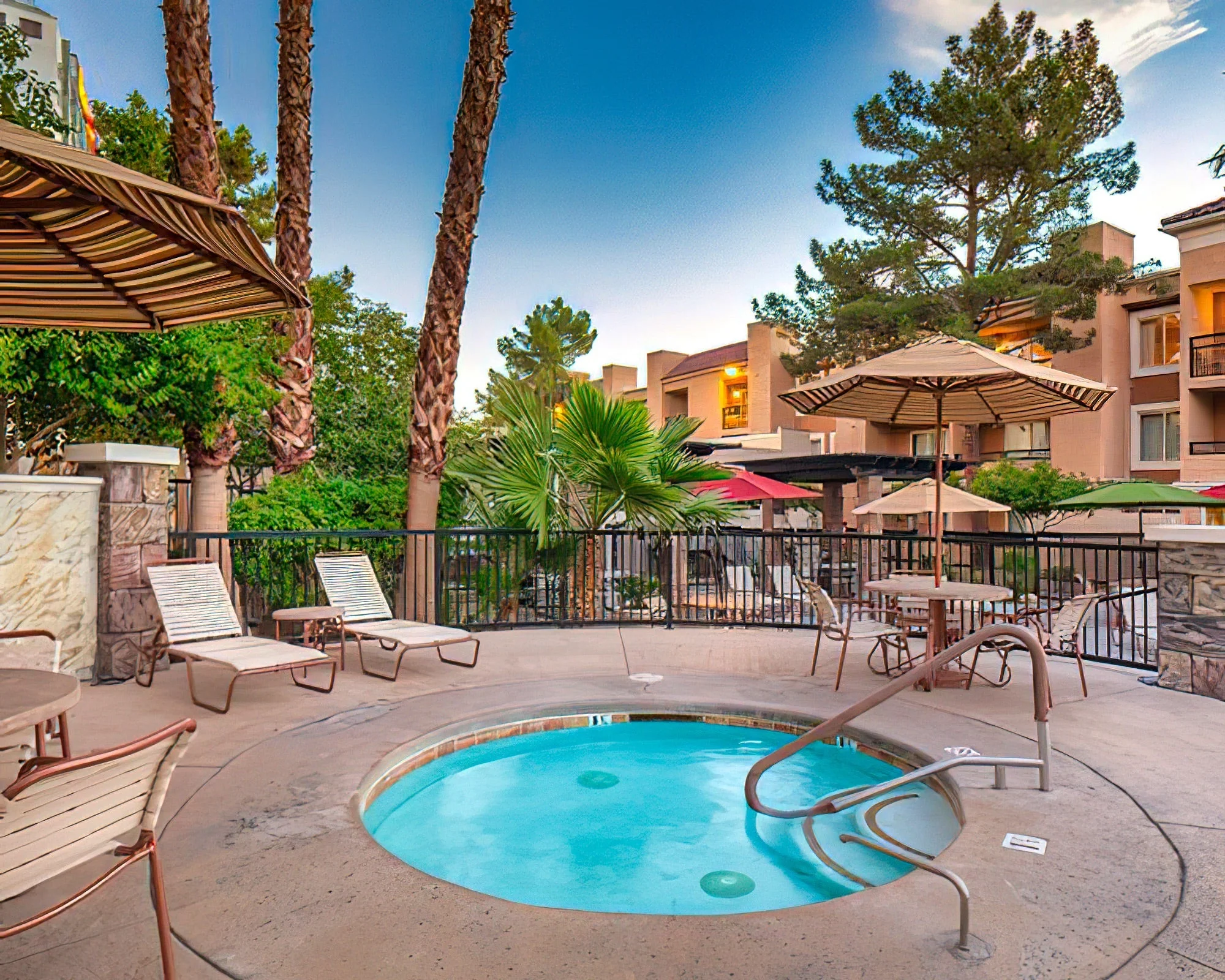 Shell Vacations Club At Desert Rose Resort - Image 32